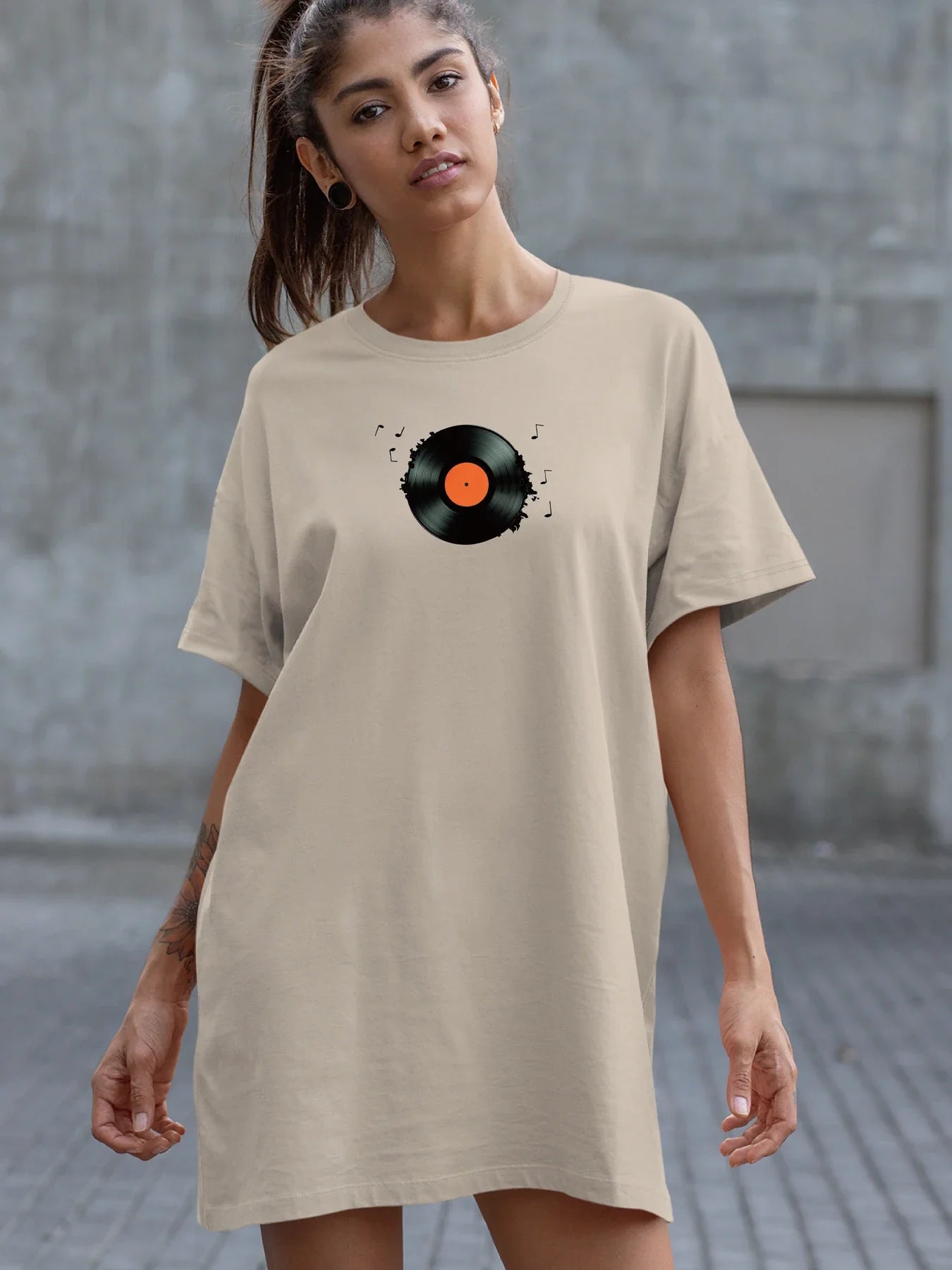 Vinyl Vibe Classic Record Print Crew Neck Tee Dress Casual Short Sleeve Dress For Spring & Summer Women's Clothing